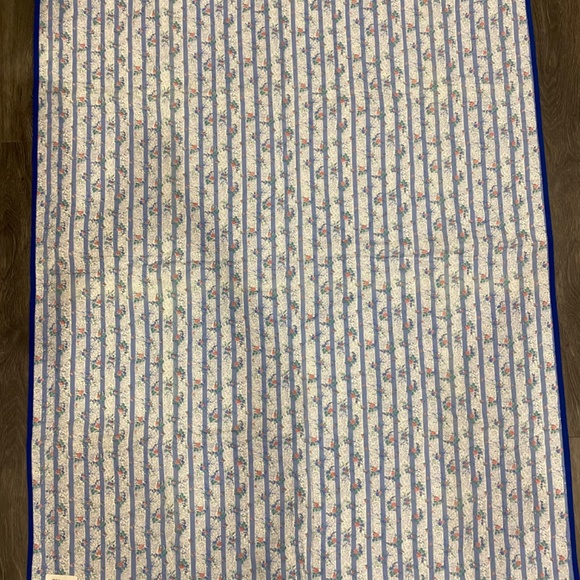 Homemade baby quilt - Picture 2 of 4